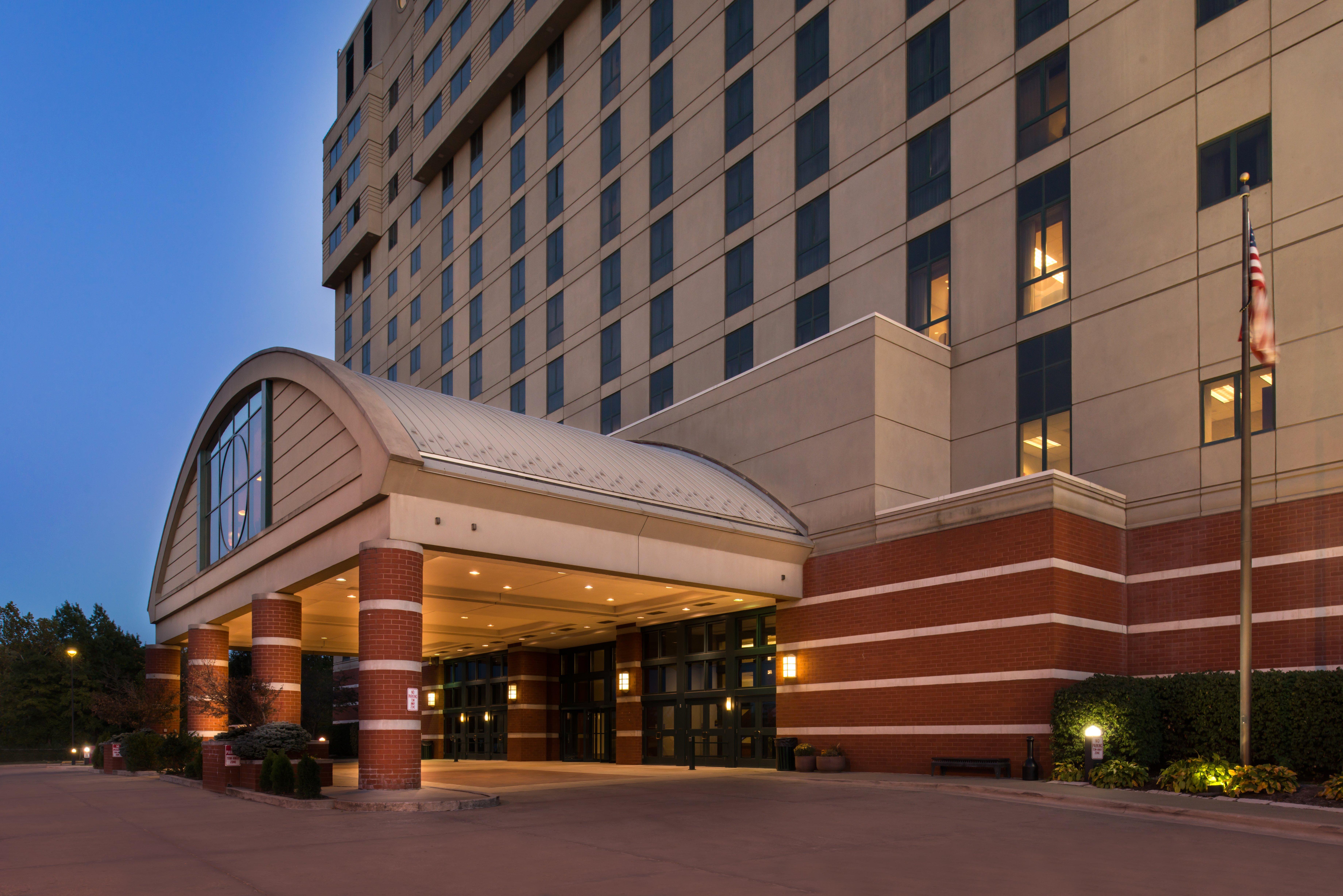 Crowne Plaza Springfield Convention Center By Ihg Hotel Buitenkant foto