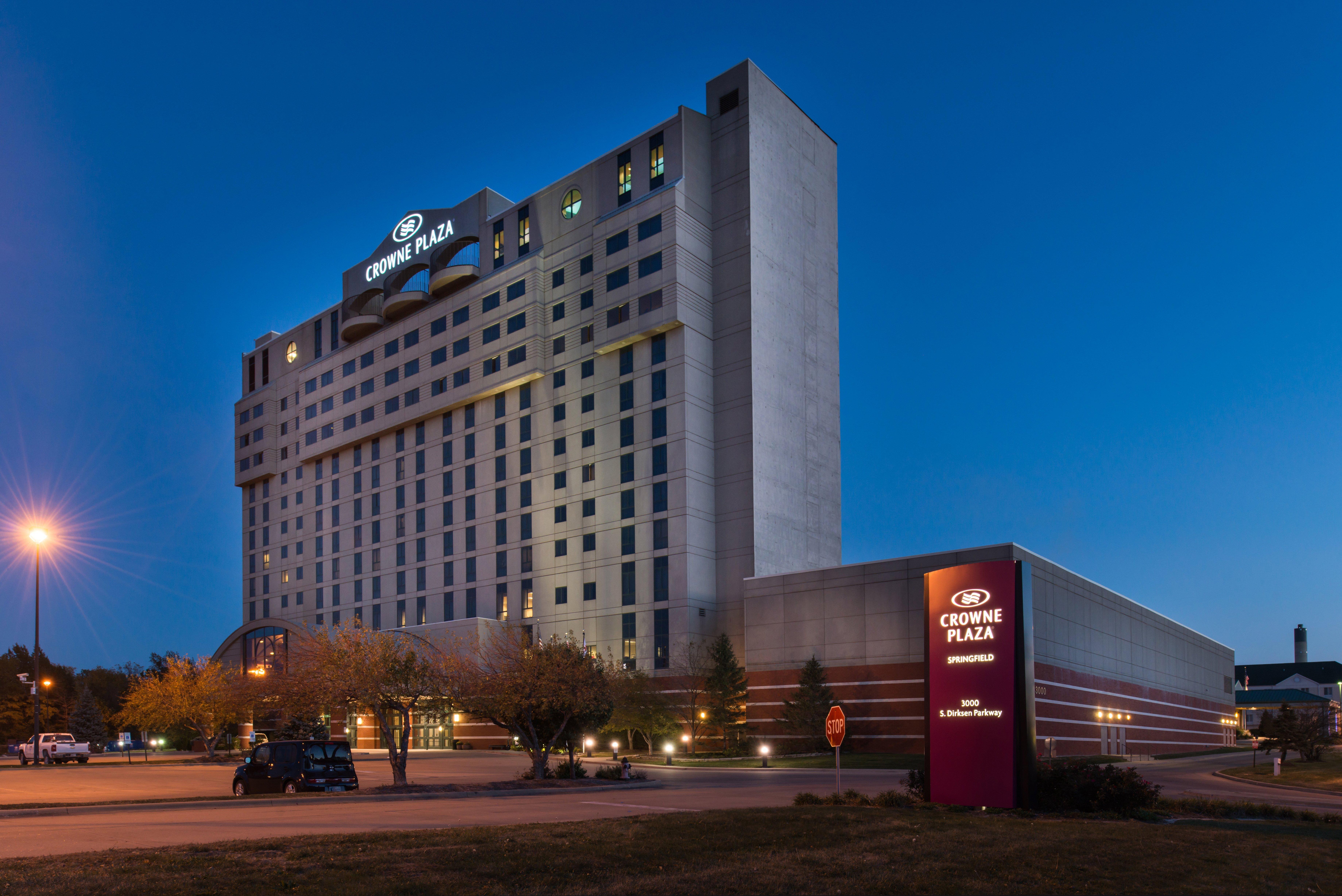 Crowne Plaza Springfield Convention Center By Ihg Hotel Buitenkant foto